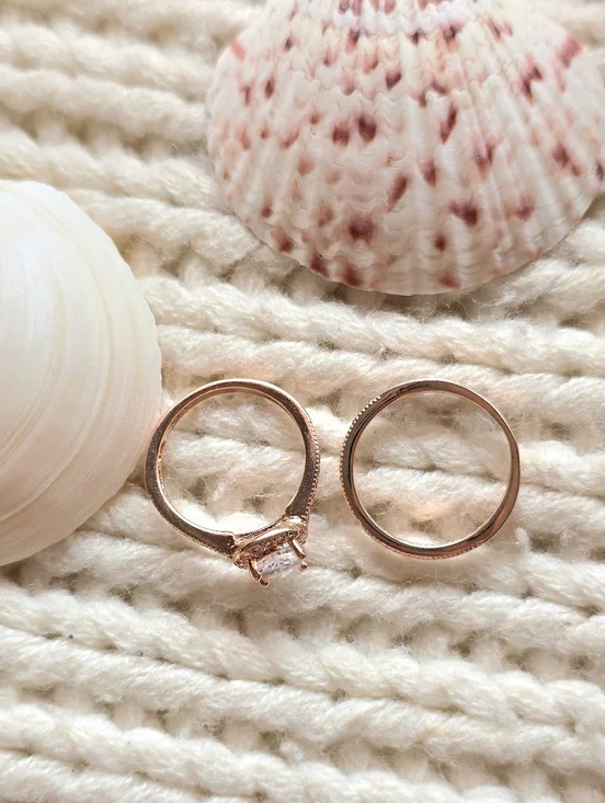 💎NEW💎 ROSE GOLD SIMULATED DIAMOND HALO RING SET - Picture 5 of 11